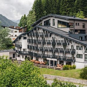 Arpuria l hidden luxury mountain home